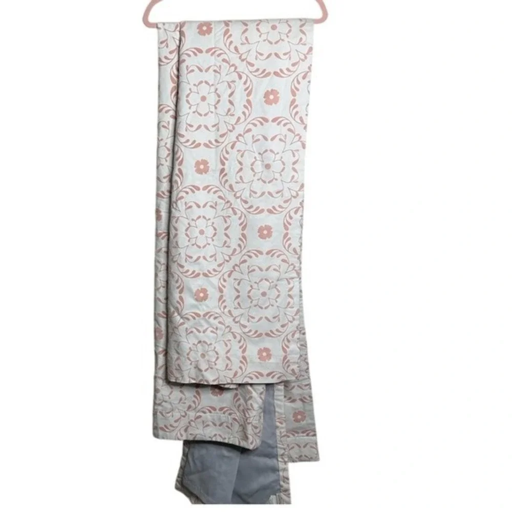 Pottery‎ Barn Kids Pink Floral Flocked Blackout Curtain Panel 44x84